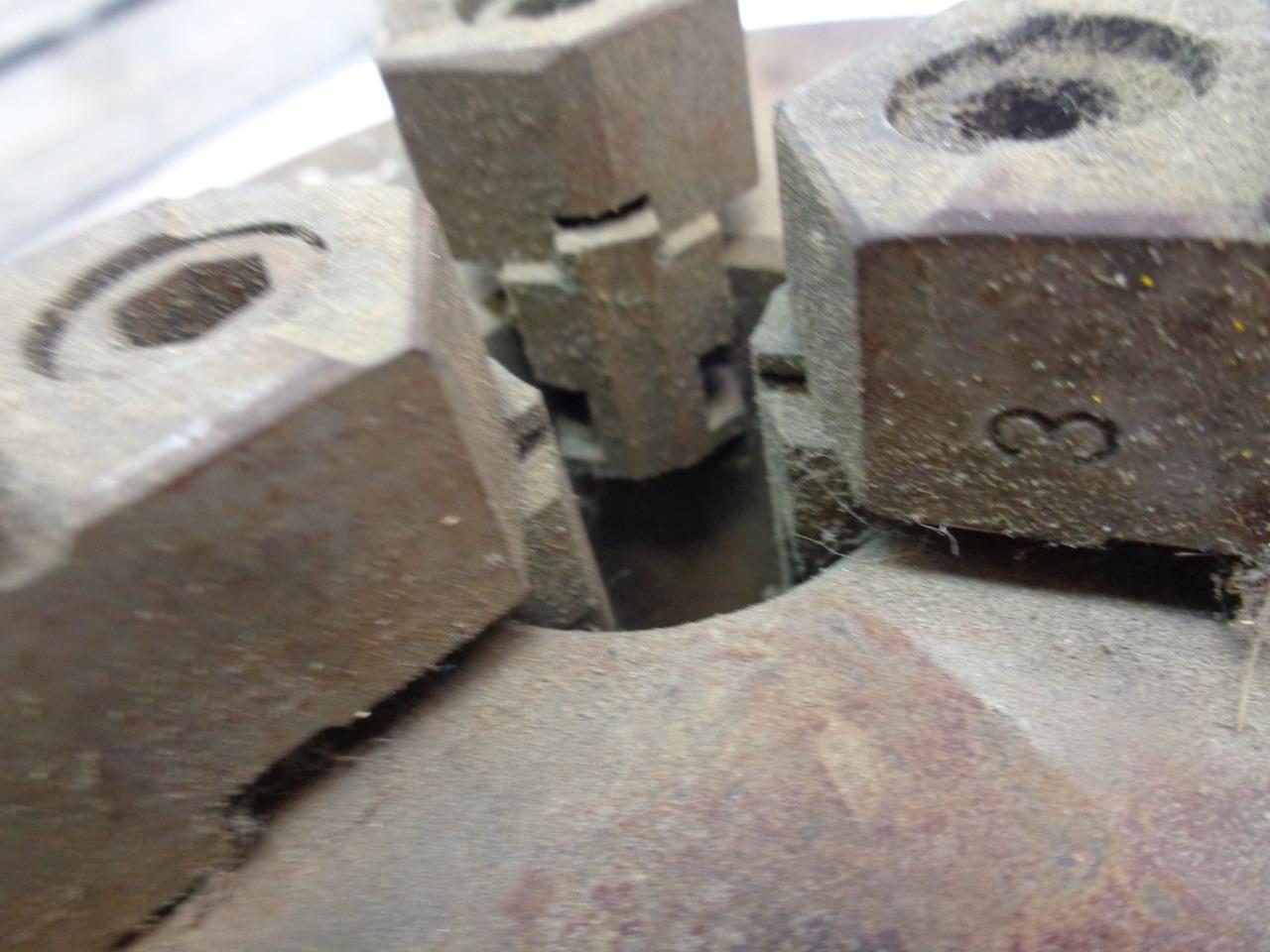 ROHM 6-1/4" DIAMETER 3 JAW SELF-CENTERING LATHE CHUCK W/ MOUNTING BOLTS USED H1