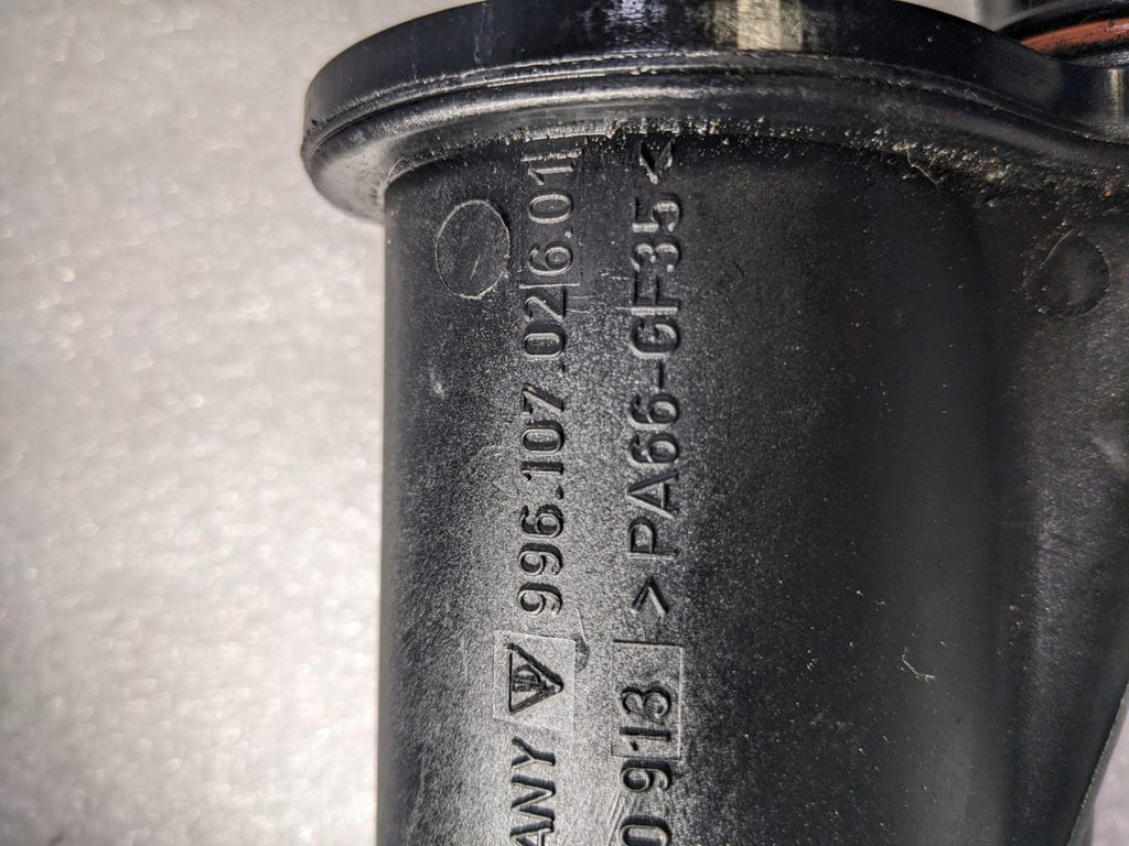 PORSCHE CAYMAN BOXSTER ENGINE MOTOR OIL SEPERATOR 99610702601 USED 996B.GL
