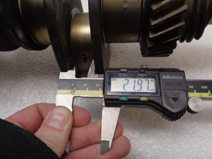 Porsche 911 2.2L Non Counterweight Crankshaft 901 102 010 00 USED GENUINE R24T7