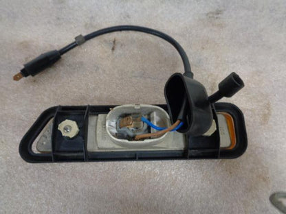 OEM USED PORSCHE FRONT LEFT CORNER SIGNAL LAMP (DAMAGED) VARIOUS MODELS R31T3