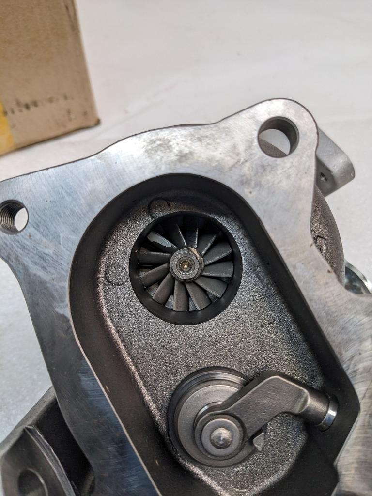 DORMAN 917-158 TURBOCHARGER AND GASKET KIT FOR SUBARU LEGACY/OUTBACK NEW E2