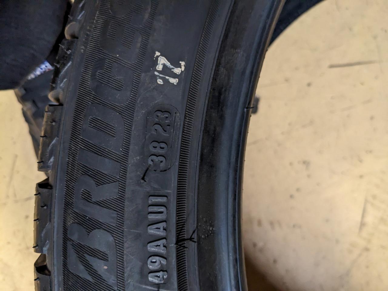 BRIDGESTONE ALENZA  AS ULTRA P 275 40 21 107W XL TIRE 8360 CQ3