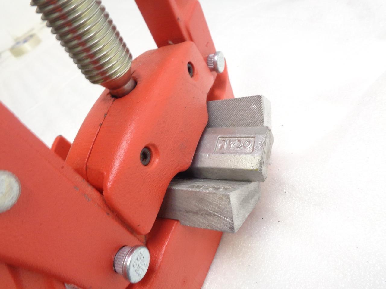 NEW ROTHENBERGER 1/8"-4" BENCH YOKE PIPE VISE 70711 H2