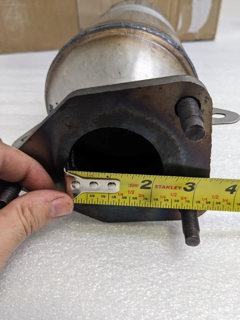 CATALYTIC CONVERTER KIT BELIEVED FOR FRONT 2003-2007 HONDA ACCORD 2.4L NEW R19