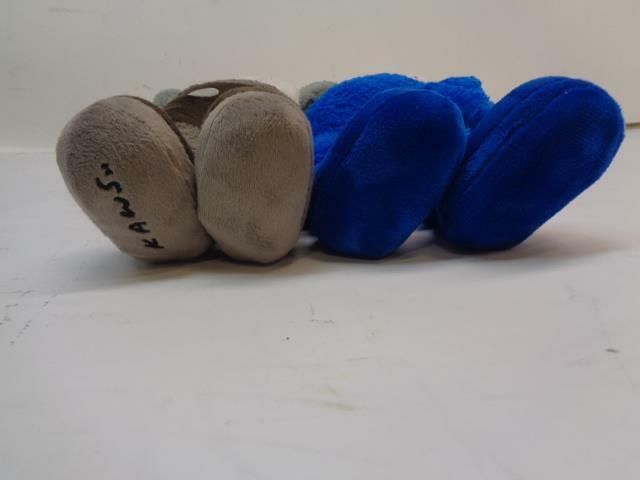 1 NEW KAWS SEEING/WATCHING PLUSH GREY/BLUE #6895 MISSING BOX SR
