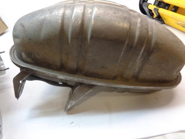Porsche 911 Exhaust 02-05 Non Turbo Right Muffler 996 111 131 71 USED OEM R25