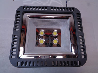 DAMAGED PROJECT-LIGHT LAMP / FLOOD LIGHT 200W SR