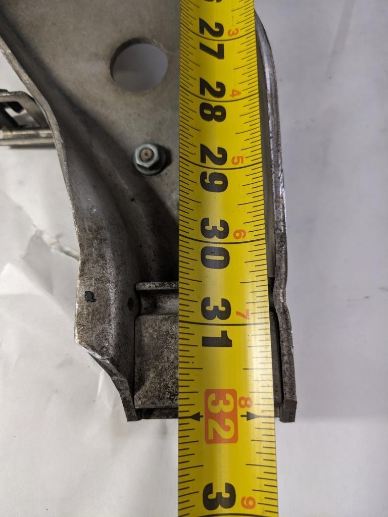 PORSCHE 911 996 98-05 ENGINE CRADLE/CARRIER MOUNT 99637501107 USED 996B.G.L.