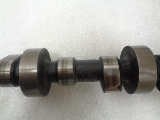 GENUINE 85-88 PORSCHE 944 CAMSHAFT 944 105 155 05 NEW R21-T4