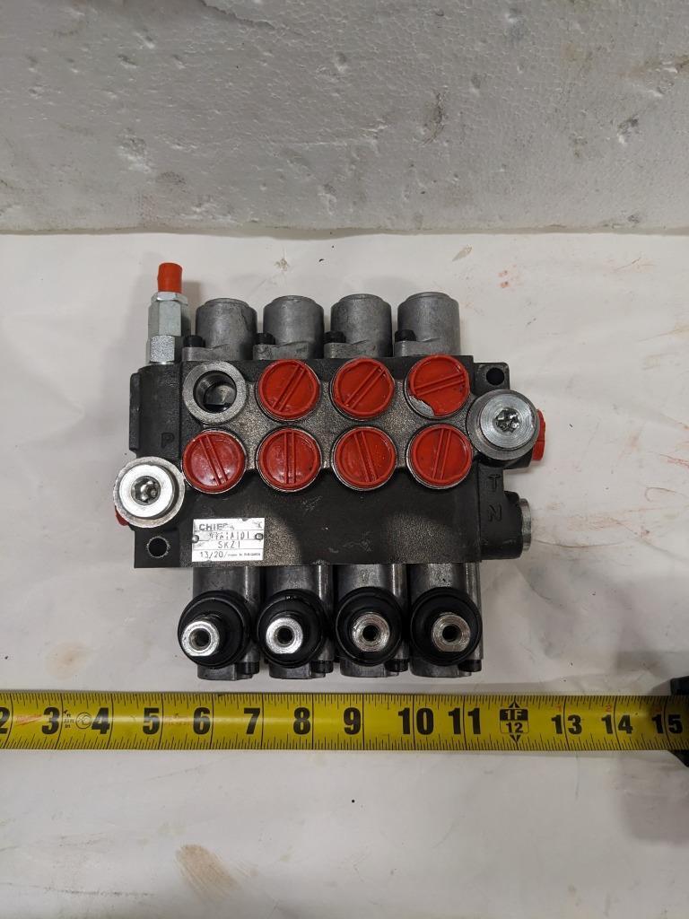 Chief 4 Way Directional Control Valve 4P40 S1Z1 A1A1A1D1 NEW BSIG1