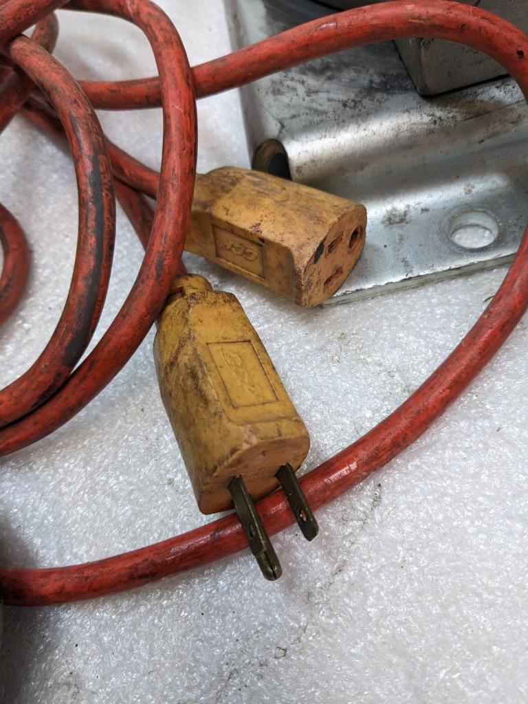 AB CHANCE C308-1170 CAPSTAN HOIST 1000 LB CAPACITY WITH SWIVEL BASE 115V USED H1