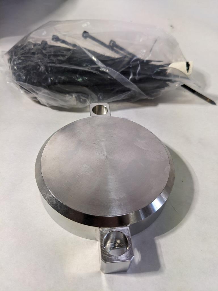 KHS PNEUMATIC CYLINDER 65175533S001 W/ APACHE 3800 CASE 8.39 X 5.6 X 3.25" R35