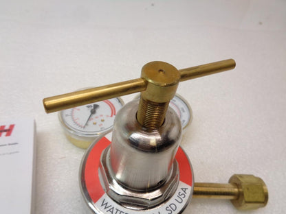 NEW SMITH EQUIPMENT HB1520B-300 ACETYLENE REGULATOR GAUGE R17