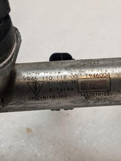 2014-18 PORSCHE MACAN PANAMERA LEFT FUEL RAIL W/INJECTORS 94611011800 USED R23