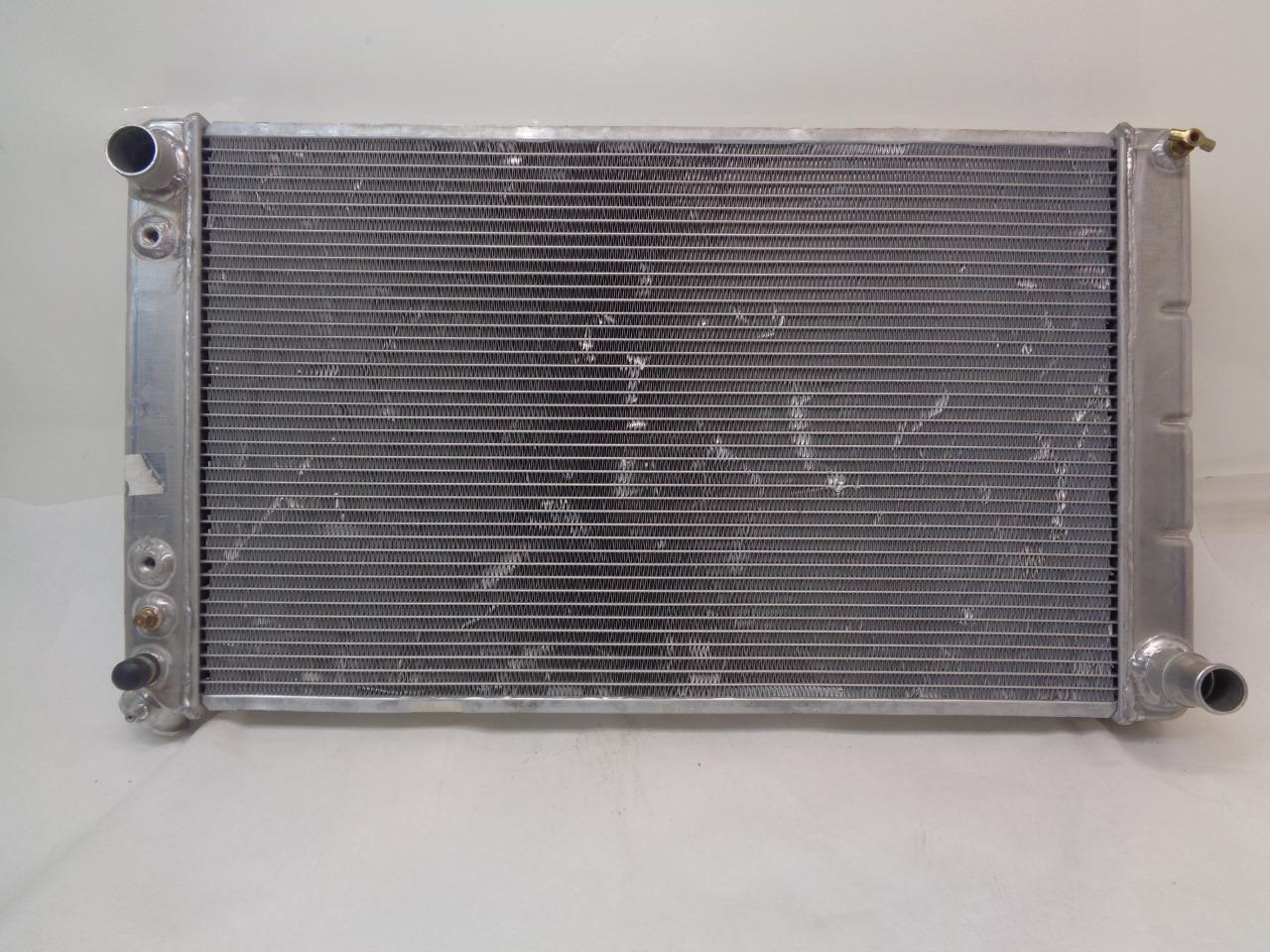 NORTHERN RADIATOR 5026P ALUMINUM RADIATOR APROX. 33x18.5x3 UNKNOWN FITMENT SR