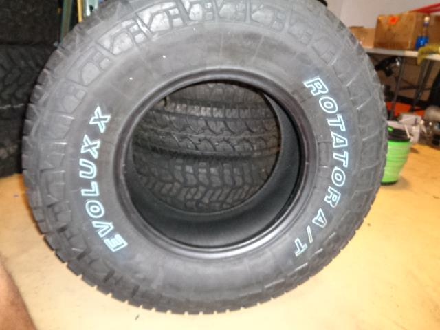 EVOLUX ROTATOR A/T OWL LT 305 70 17 119/116R LRD TIRE 8PLY EVX0527 BQ4
