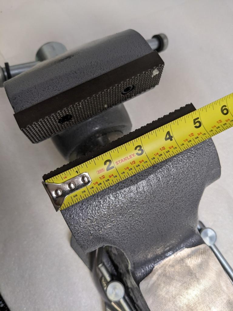 WILTON 28832 BENCH VISE 500S 5" WIDTH 8" OPENING 4-14" DEPTH SWIVEL BASE NEW H1