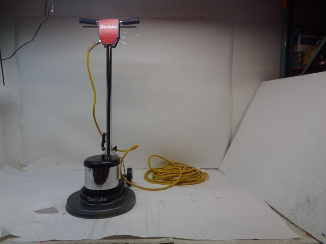 SANITAIRE 17 INCH FLOOR MACHINE SC6010D NEW BSR