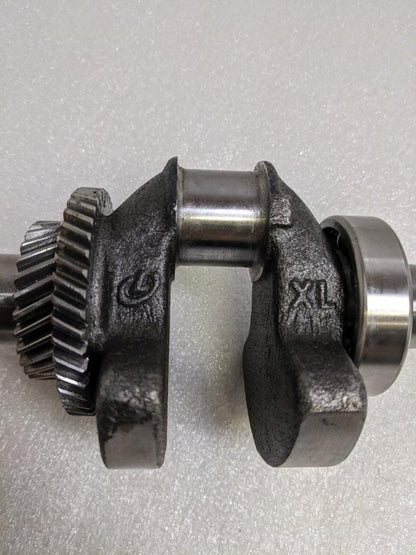 BRIGGS AND STRATTON 593662 CRANKSHAFT FOR 19J137-0001-F1 SMALL ENGINE NEW R32