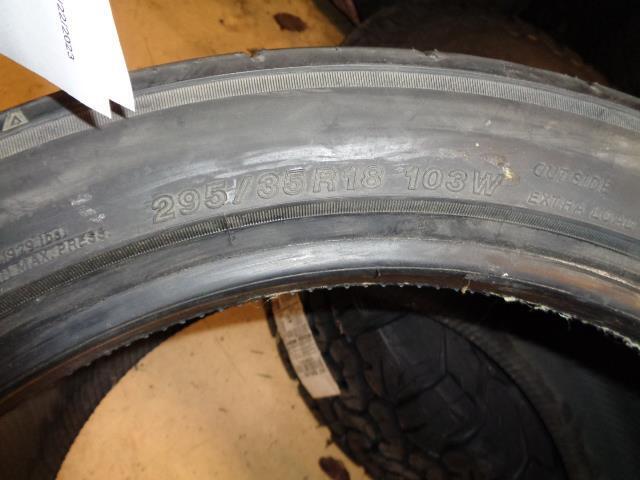 YOKOHAMA ADVAN NEOVA AD09 P 295 35 18 103W XL TIRE 110111943 BQ4