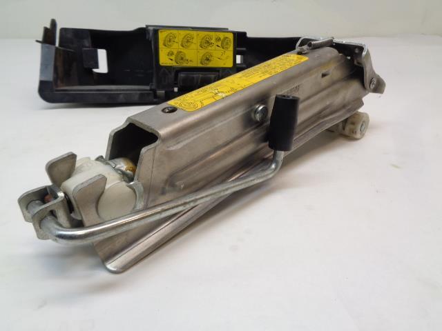 NEW AUDI 2005-2011 FLOOR JACK 4F0 011 031 H R31