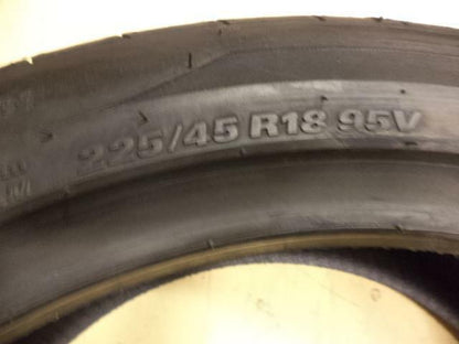 1 NEW KUMHO ECSTA PA31 225 45 18 95V XL TIRE 2161393 Q9
