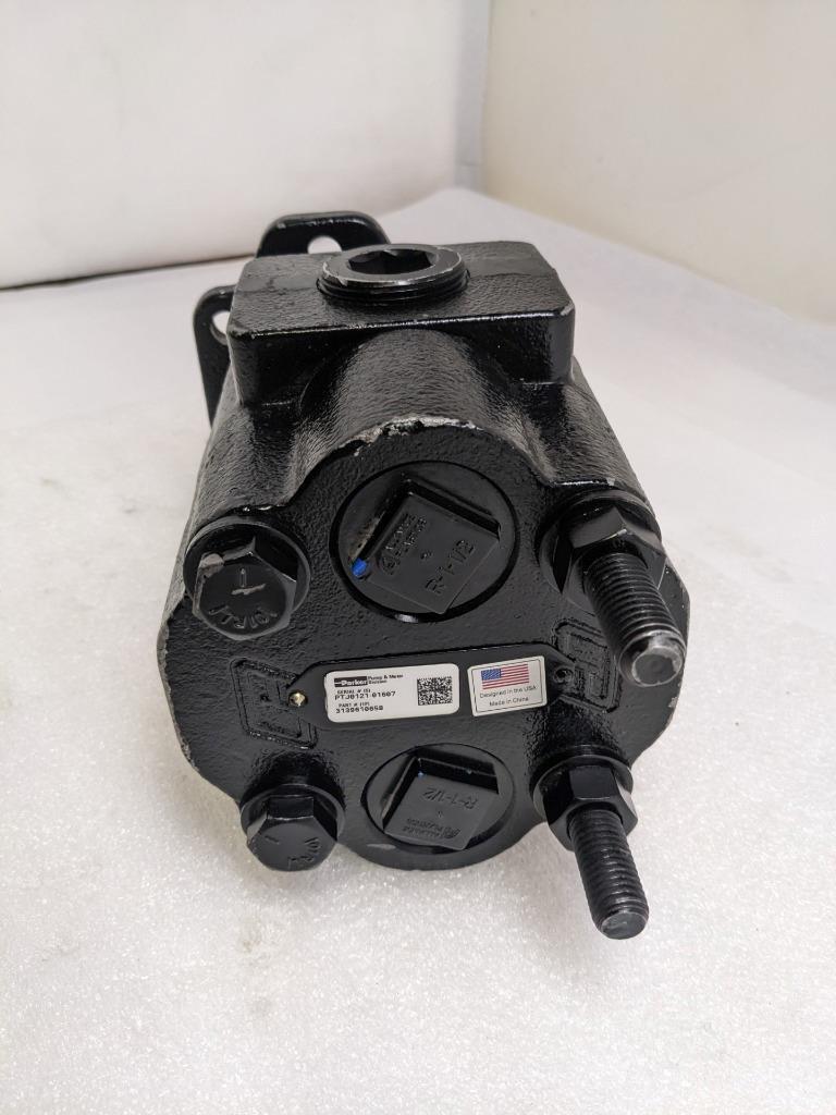 PARKER 3139610658 PG051 SERIES HYDRAULIC GEAR PUMP CAST IRON NEW R11