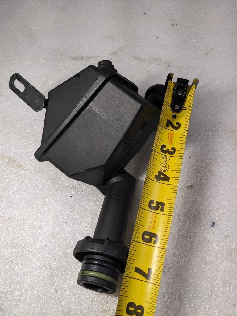 PORSCHE 911/996 POWER STEERING FLUID RESERVOIR TANK USED 996B.G.L.