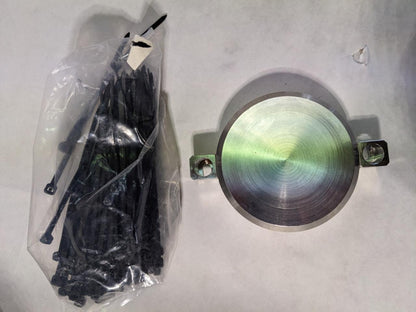 KHS PNEUMATIC CYLINDER 65175533S001 W/ APACHE 3800 CASE 8.39 X 5.6 X 3.25" R35