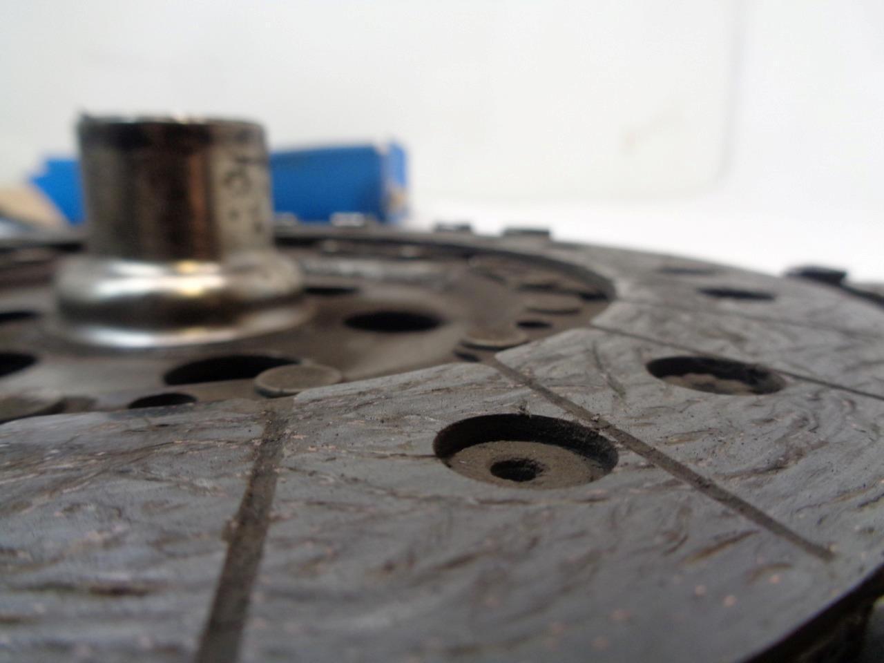 USED SACHS 3000-951-791 | 996.116.015.00 for PORSCHE 996 911 CLUTCH ASSEMBLY R24