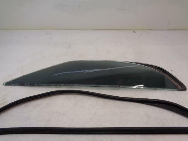 Porsche 928 S 86 & EARLY Rear Quarter Window Glass RIGHT 928 543 106 08 USED SR