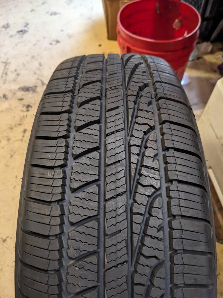 2 GOODYEAR ASSURANCE WEATHERREADY P 215 60 16 95H SL TIRES 767829537 CQ3