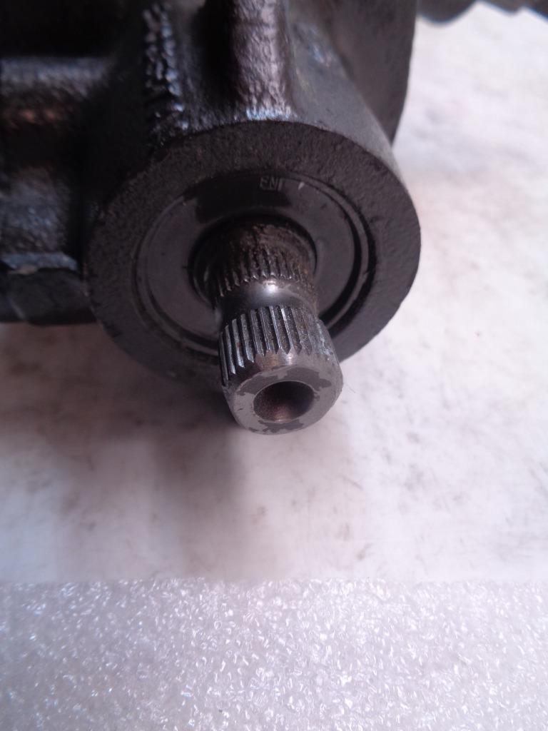 REMANUFACTURED LARES CORPORATION STEERING GEAR BOX 126060 R14B5