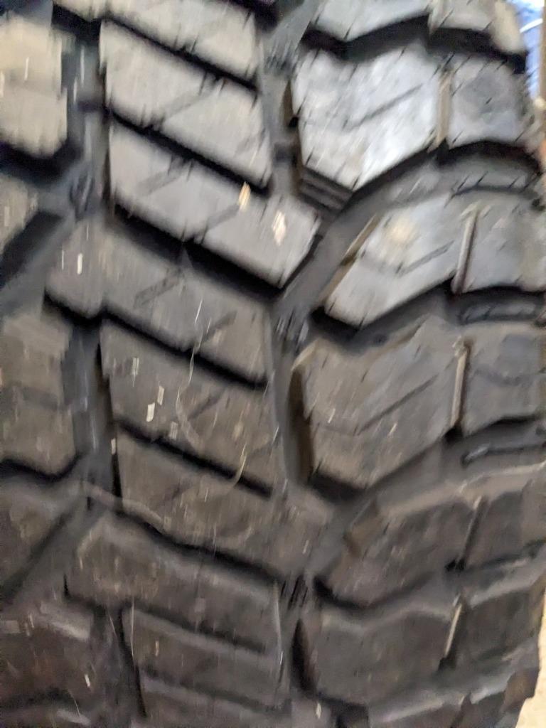RADAR RENEGADE RT LT 35 13.5 20 126Q LRF 12PLY TIRE RASYTH0108 CQ3