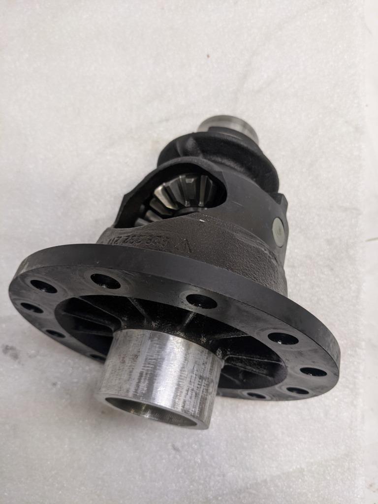 78-82 PORSCHE 928S REAR DIFFERENTIAL AUTOMATIC NON LSD 9283322110R USED R14