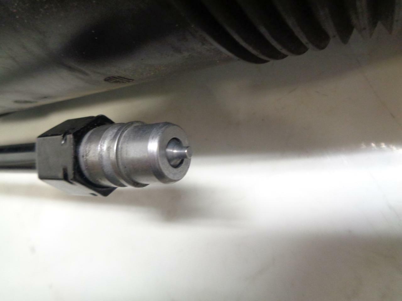 LIGHTLY USED GENUINE MERCEDES BENZ REAR RIGHT AIR SPRING STRUT A2303200438 R9