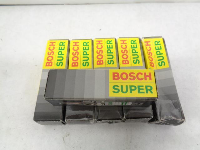 BRAND NEW BOSCH GMC SUPER SPARK PLUG 6-PACK 7572 R13T3