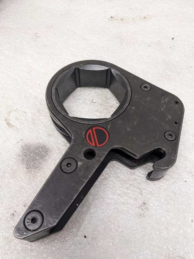HYTORC HYDRAULIC TORCH WRENCH HEX LINK 281/2  3" CASSETTE USED R10