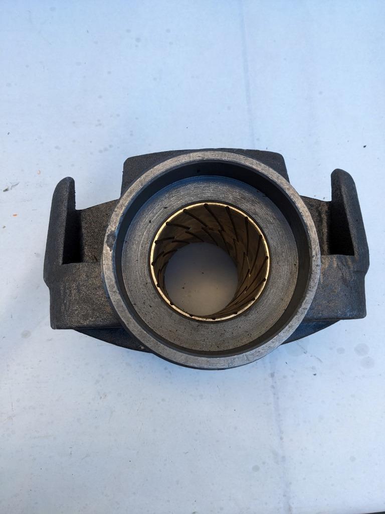 AUTOMANN MACK STYLE TRUNNION 3-1/2" X4"  M1116I R15