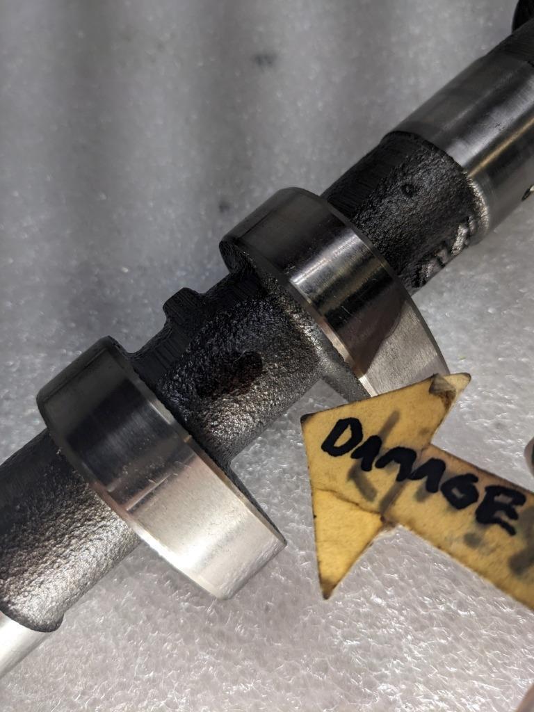 PORSCHE 911 996 (1998-2005) CAMSHAFT INTAKE (CYLINDER4-6) 996221 USED 996B.G.L.