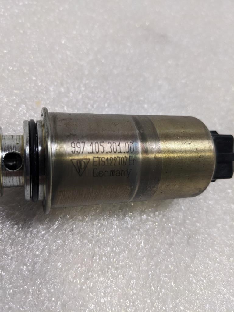 PORSCHE CAYMAN 911 997 VALVE CAMSHAFT 3.8L 99710530100 USED 996B.GL