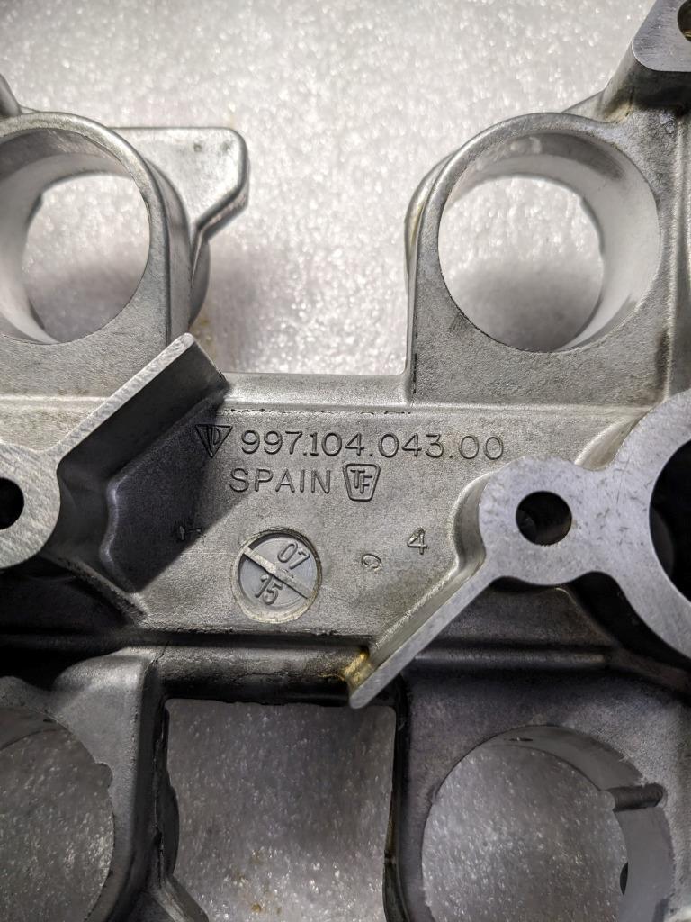 PORSCHE 987 BOXSTER TAPPET HOUSING 99710404300 USED 996B.G.L.