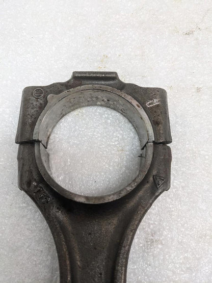 PORSCHE CAYENNE PISTON CONNECTING ROD #4 (CRACKED) 9461191R USED R24