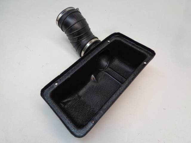 NEW LAMBORGHINI GALLARDO COVER AIR CLEANER RH & HOSE 07L133849 / 07L131843A R6TE