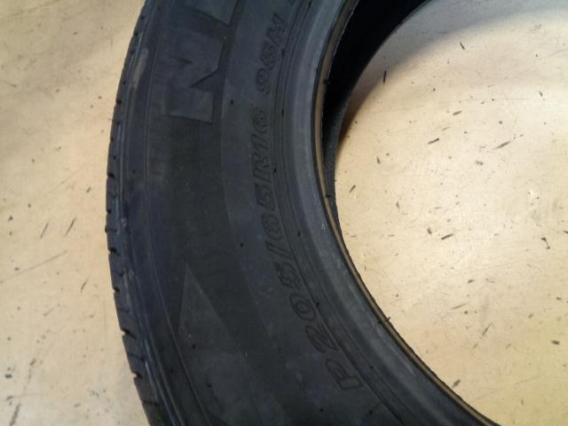 NEXEN CLASSE PREMIERE CP672 P 205 65 16 95H SL ALL SEASON TIRE 11208NXK BQ4