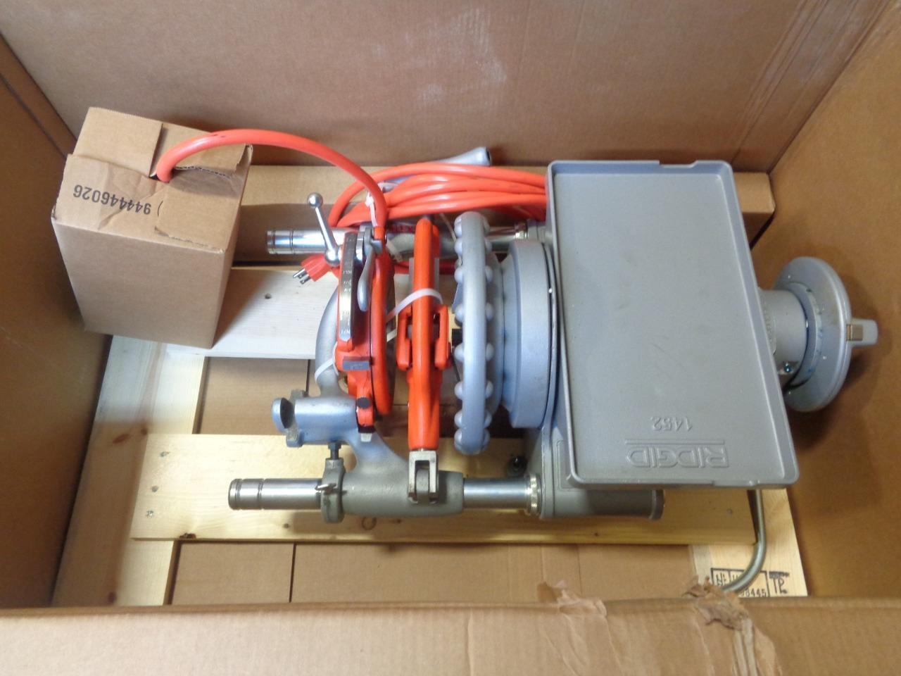 RIDGID 15682 MODEL 300 COMPLETE PIPE THREADING MACHINE w/1452 TOOL TRAY BSR3.1