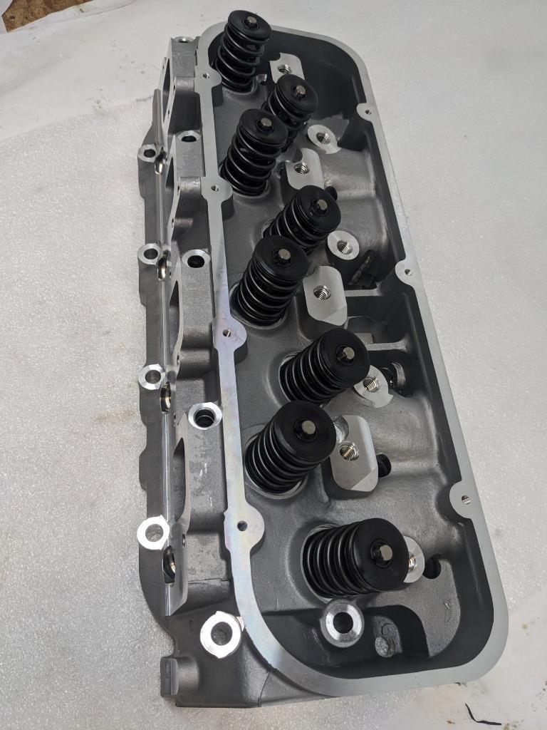 SINGLE CHEVY COMPLETE ASSEMBLED ALUMINUM CYLINDER HEAD CAMBER XPC3021 NEW I2