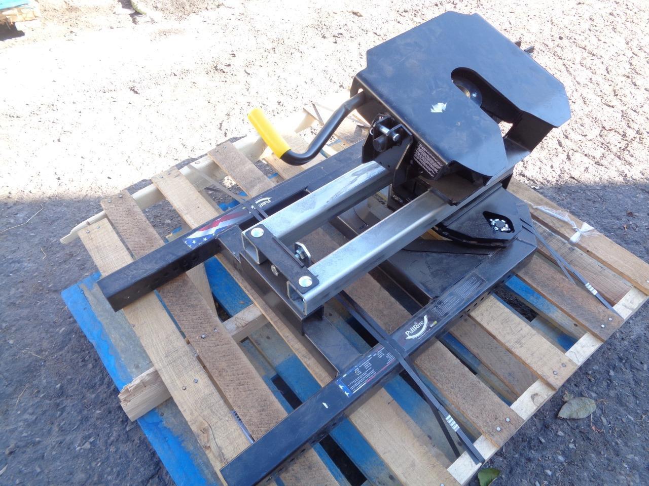 PULLRITE #2900 ISR 20Klbs SUPERGLIDE FIFTH WHEEL HITCH for SHORT BED TRUCKS