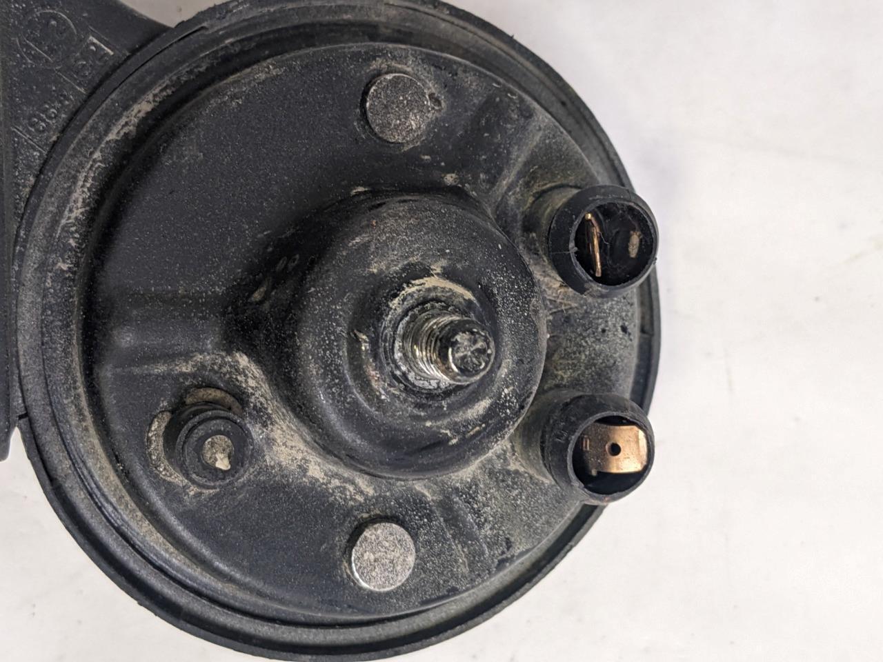 MIXO VOLVO-PORSCHE-R35 LOW PITCH TONE ELECTRIC HORN SIREN MIXO TR99 USED R21T2