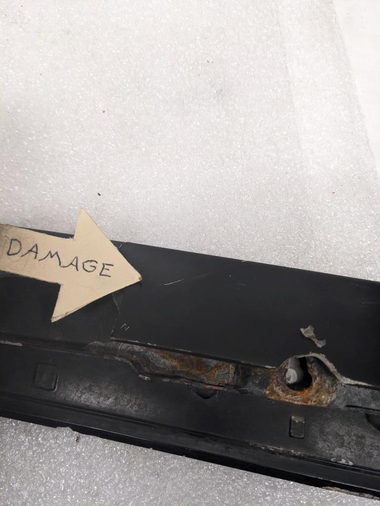 DAMAGED PORSCHE 9445121030003C REAR SPOILER RALLY BLACK FOR PORSCHE 968 USED R24